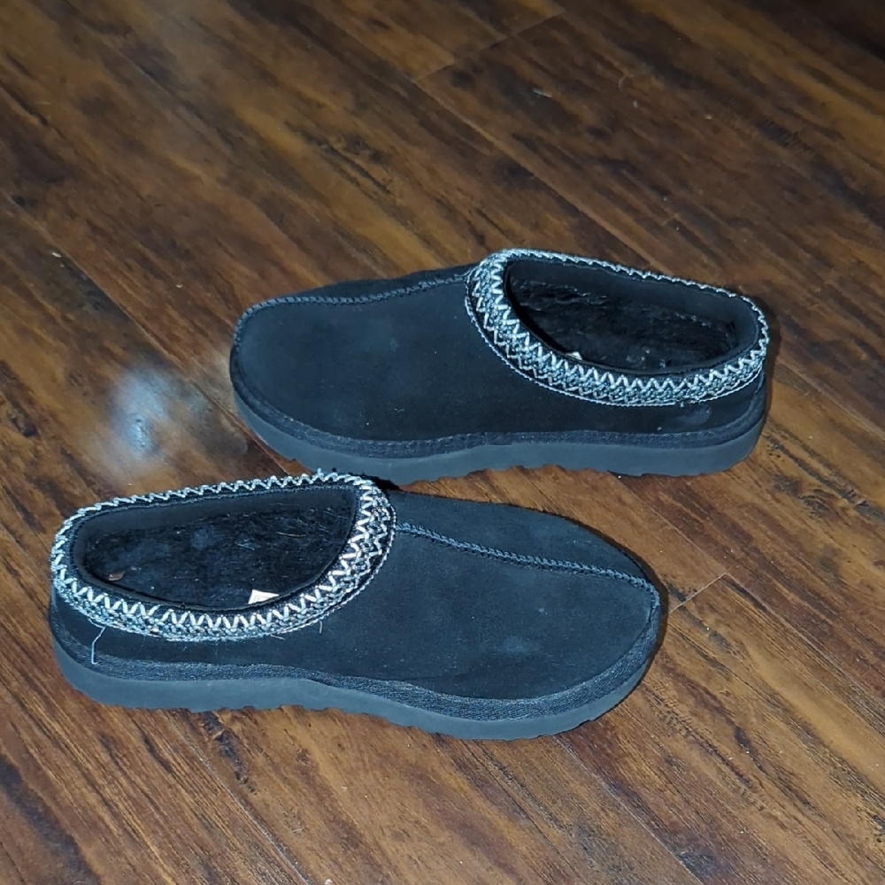 UGG Tasman Black Slippers - Picture 3 of 7